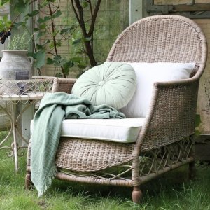 Chic Antique rattanowy fotel z poduszkami - H100/110x76 cm