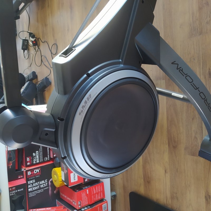 Złożony Wioślarz Sport RL ProForm + Roczne członkostwo iFit