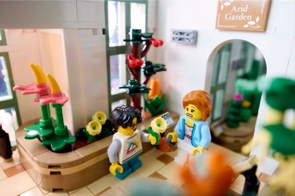 LEGO Ideas 21353  - Ogród botaniczny