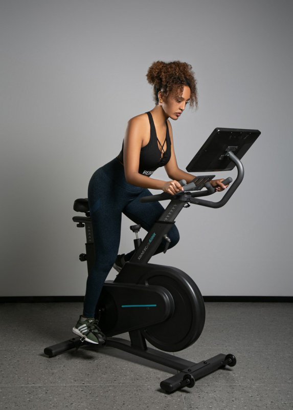 Rower stacjonarny, magnetyczny OVICX Q200X z ekranem dotykowym 15,6&quot; TFT, WIFI bluetooth&app (WYPRZEDAŻ)