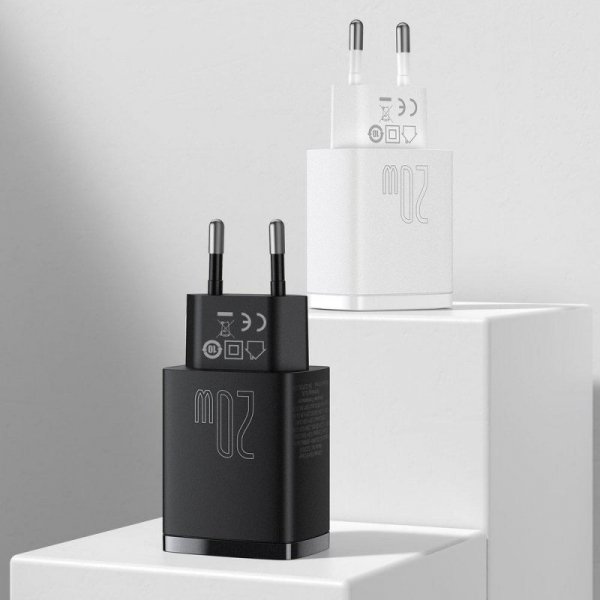 ŁADOWARKA SIECIOWA Baseus Compact Quick Charger CCXJ-B01 20W 1x USB-A 1x USB-C PD 3.0 QC 3.0 CZARNA