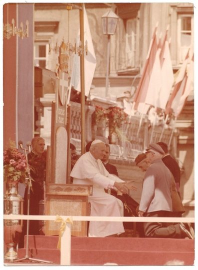 [JAN Paweł II - pierwsza pielgrzymka do Polski - fotografie sytuacyjne].