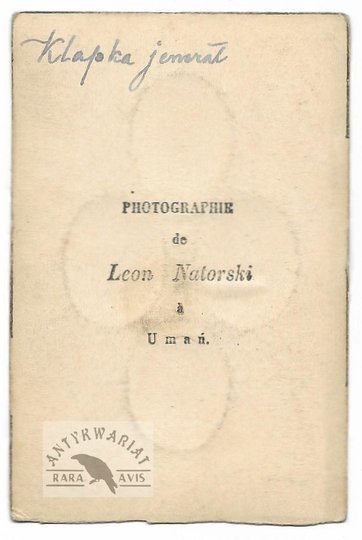[KLAPKA György - fotografia portretowa - ujęcie w formacie card de visite].