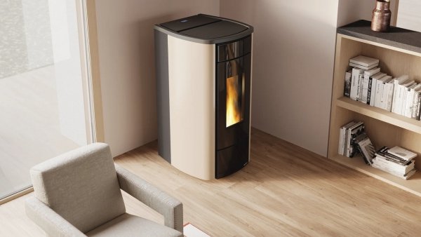 Piec na pellet La Nordica Extraflame MIRIANA IDRO H16
