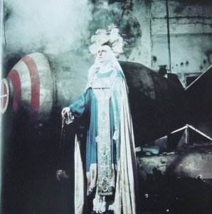 Living Things - Black Skies In Broad Daylight (CD)