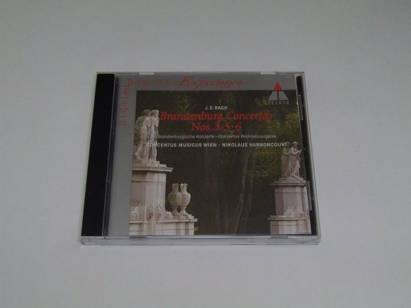 Bach : Concentus Musicus Wien / Nikolaus Harnoncourt - Brandenburg Concertos Nos. 3, 5 &amp; 6 · Overture No. 3 (CD)