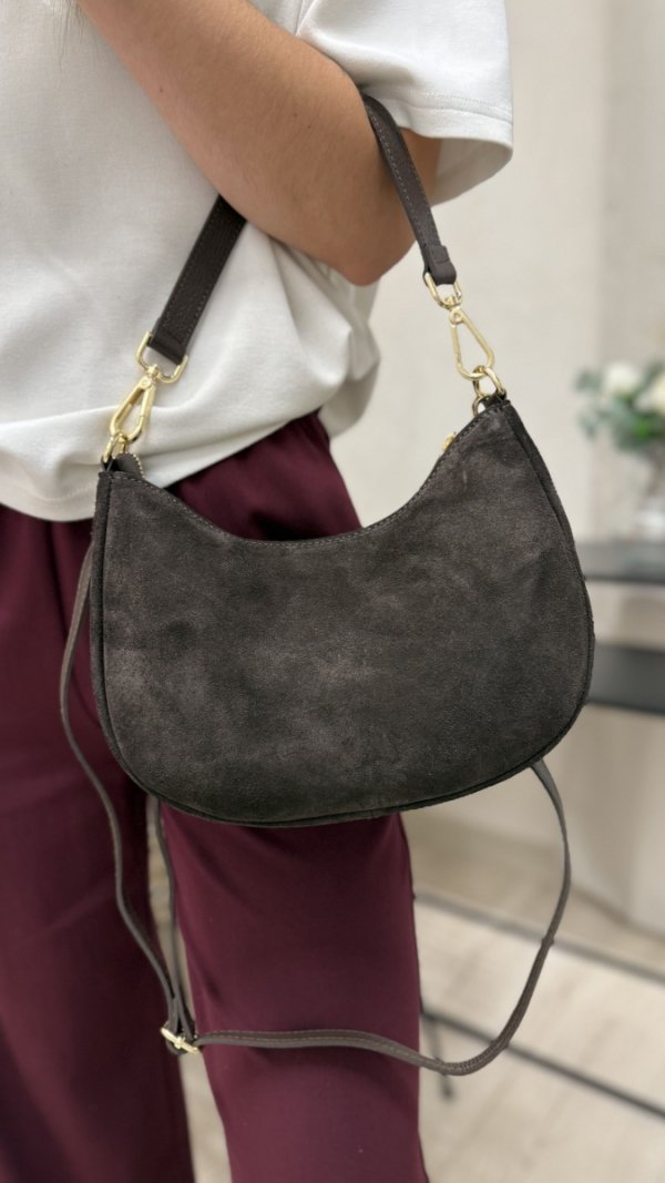 Czekoladowa brązowa zamszowa listonoszka skóra naturalna