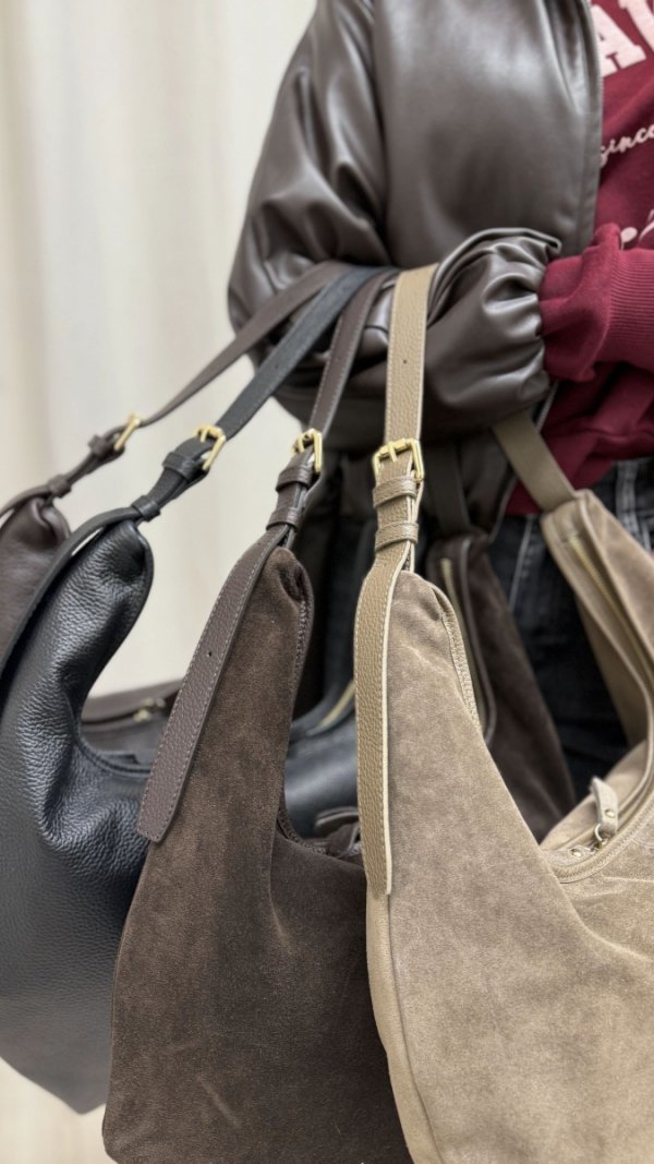 Czarny worek skóra naturalna Laura Biaggi