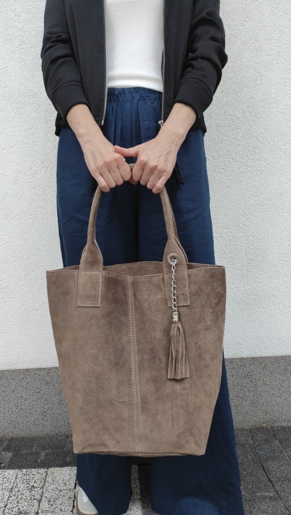 Beżowa taupe zamszowa torebka