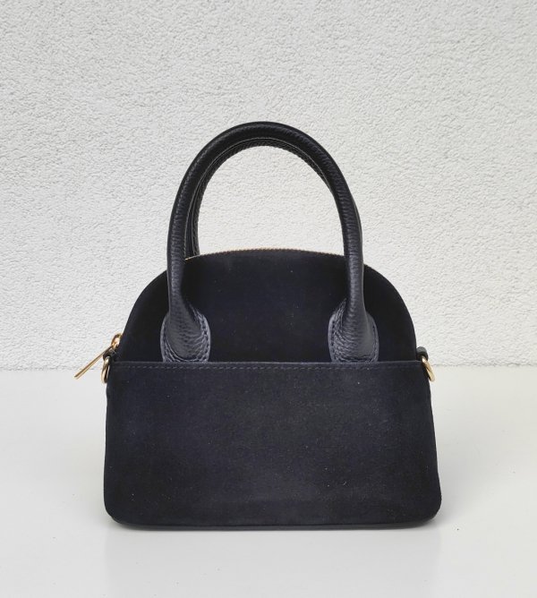 MINI Zamszowy czarny kuferek Laura Biaggi