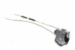 Zamek drzwi tył prawy Toyota Avensis T25 2003-2008 2-PIN