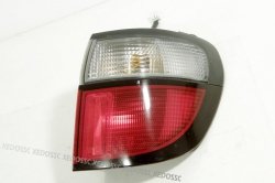 LAMPA TYLNA TYŁ PRAWA MAZDA 626 GW 97-99 KOMBI FV