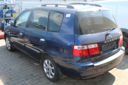 Lampa lewa z klapy Kia Carens II FJ Minivan