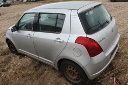 Drzwi tył prawe Suzuki Swift 2007 1.3DDiS Z13DT Hatchback 5-drzwi