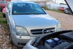 _Zderzak przód Opel Vectra C 2004 Sedan 