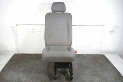 Fotel pasażera tył prawy koziołek rząd II VW Transporter T5 2004