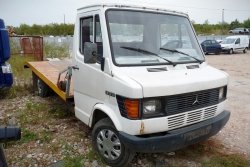 Zbiornik paliwa Mercedes 307D 1985 2.4D 