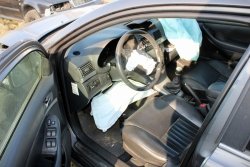 Lampka oświetlenia kabiny Toyota Avensis T25 Lift 2008 Kombi