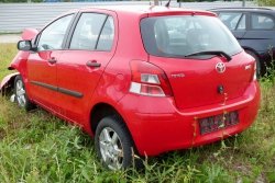 _Belka tył Toyota Yaris II XP90 2010 1.0i 1KR-FE Hatchback 5-drzwi 