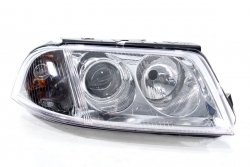 _Reflektor prawy VW Passat B5 2000-2005