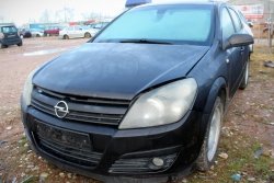 Błotnik przód prawy Opel Astra H 2005 Hatchback 5-drzwi (kod lakieru: 2HU)