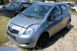 Zwrotnica przód lewa Toyota Yaris II XP90 2006 1.0VVTI 1KR-FE Hatchback 5-drzwi