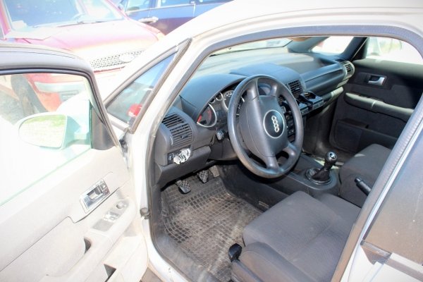 Szyba drzwi tył prawa Audi A2 2002 Hatchback 5-drzwi