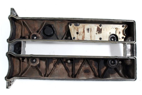 Pokrywa zaworów Ford Focus MK1 1998-2004 1.6i