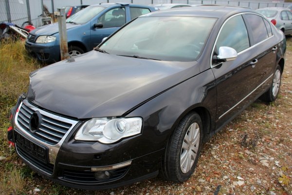 Podłokietnik VW Passat B6 2005 Sedan 