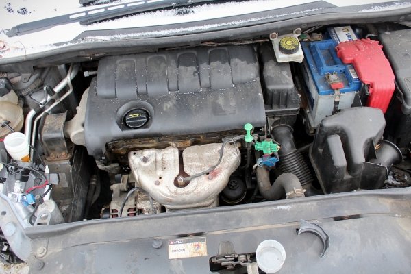 Zderzak tył Citroen C4 2008 (2008-2010) Hatchback 5-drzwi (Kod lakieru: KTH - LAKIER SZARY THORIUM)