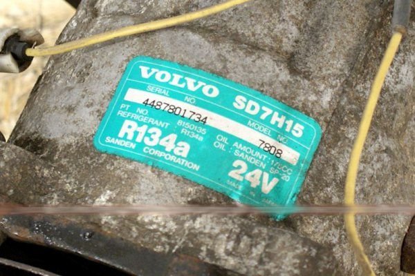 Sprężarka klimatyzacji Volvo FLC140 1996-2000