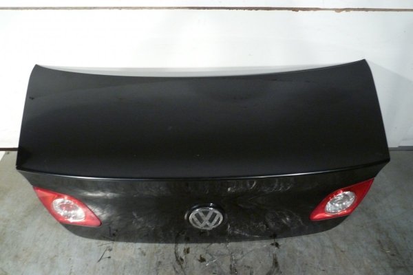 _Klapa bagażnika tył VW Passat B6 2005-2010