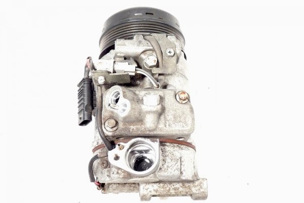 Sprężarka pompa klimatyzacji Mercedes E-klasa W212 2011 1.8i 271860 Kombi 
