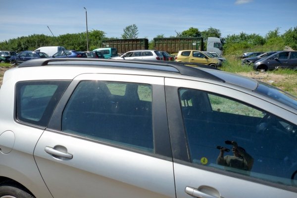 Relingi (czarne) Peugeot 308 I SW 2009 (2007-2011) Kombi