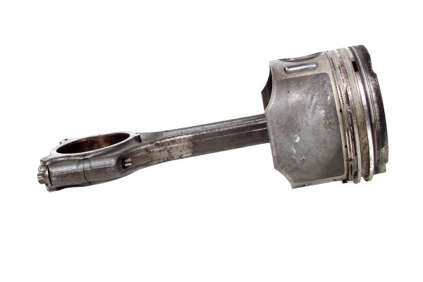 Tłok korbowód Mercedes E-klasa W210 1995-2002 3.2CDI