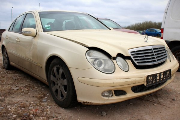 Zamek drzwi tył prawy Mercedes E-klasa W211 2002 Sedan 