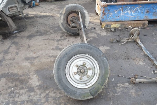 Belka oś przód przednia skrętna przyczepa przyczepka Ford Transit 1988 