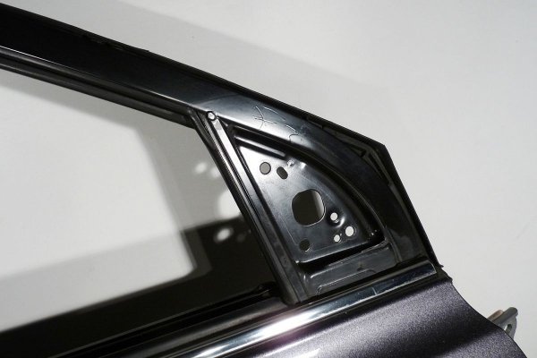 Drzwi przód przednie prawe Toyota Avensis T25 2006-2008 Kombi 1G3