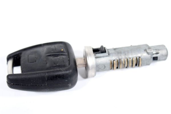 _Komputer silnika stacyjka Opel Vectra C 2002 2.2i 16V ZS22SE