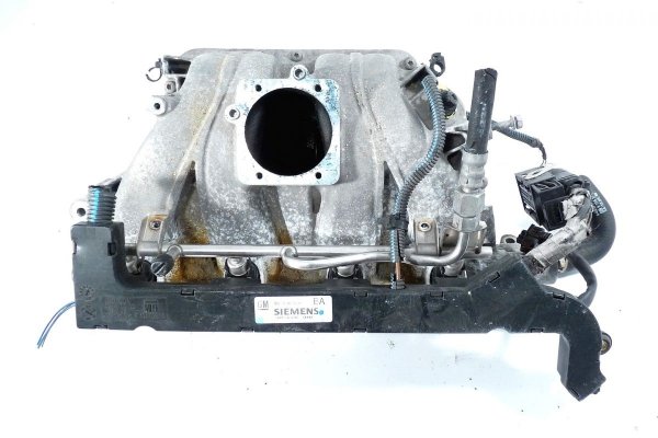 Kolektor ssący listwa wtryskowa Opel Vectra B 1999 1.8i X18XE1