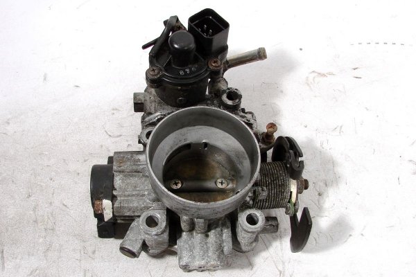 _Przepustnica Mitsubishi Carisma 1995-1999 1.6i 16V