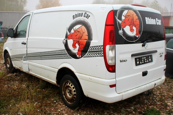 Szyba drzwi przód lewa Mercedes Vito W639 2005 Bus 