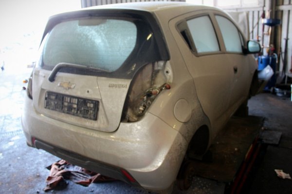 Klamka drzwi przód lewa Chevrolet Spark M300 2013 1.0i B10D1 Hatchback 5-drzwi 