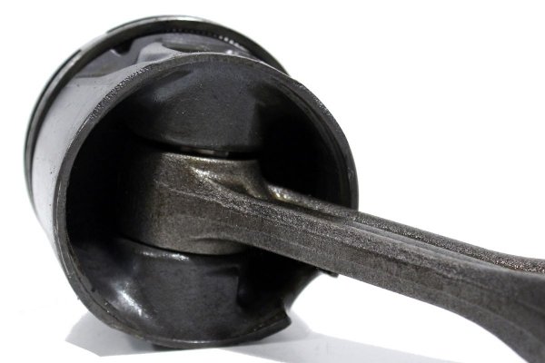 Tłok korbowód VW Polo 6N 1996-1999 1.9SDI AGD 3/4