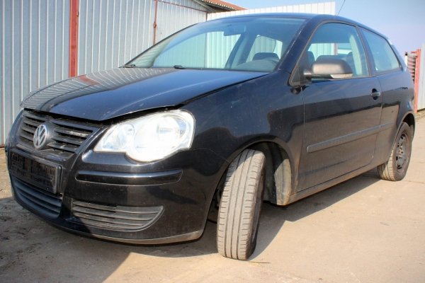 VW Polo 9N Lift 2005 1.2I BMD Hatchback 3-drzwi [B]