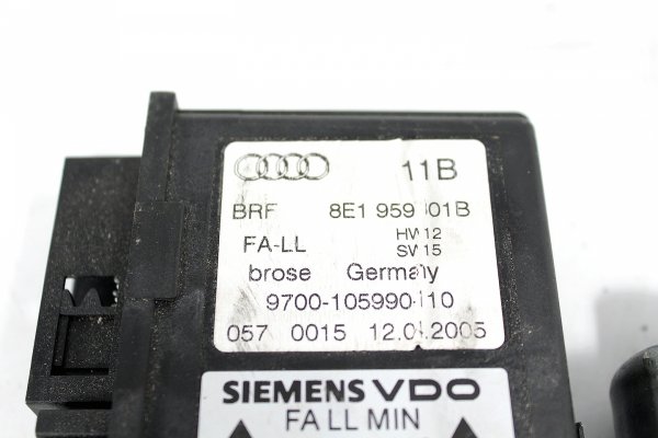 Silniczek podnośnika szyby przód lewy Audi A4 B7 2005 Kombi