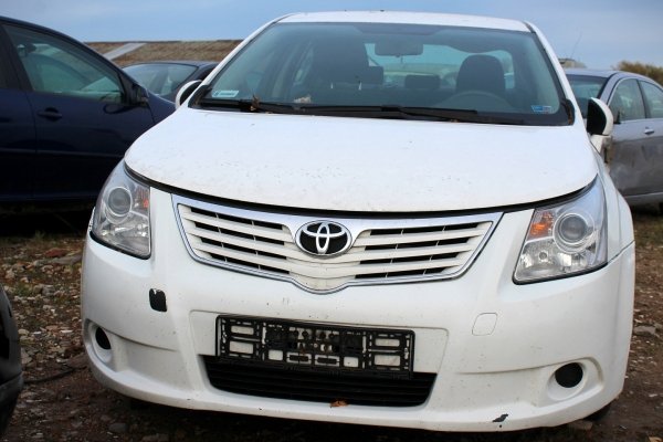 Błotnik przód prawy Toyota Avensis T27 2009 Sedan (kod lakieru: 040)