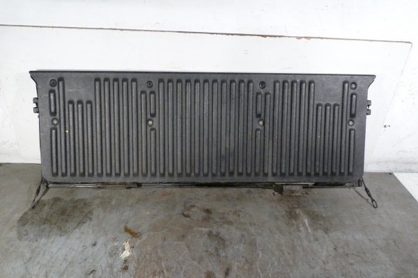Klapa bagażnika tył Nissan Navara D40 2007 Pickup 