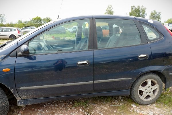 Reflektor lewy Nissan Almera Tino 2005 Minivan 