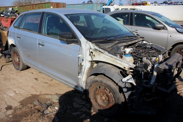 Wentylator chłodnicy Skoda Rapid 2016 1.6TDI CXMA Spaceback